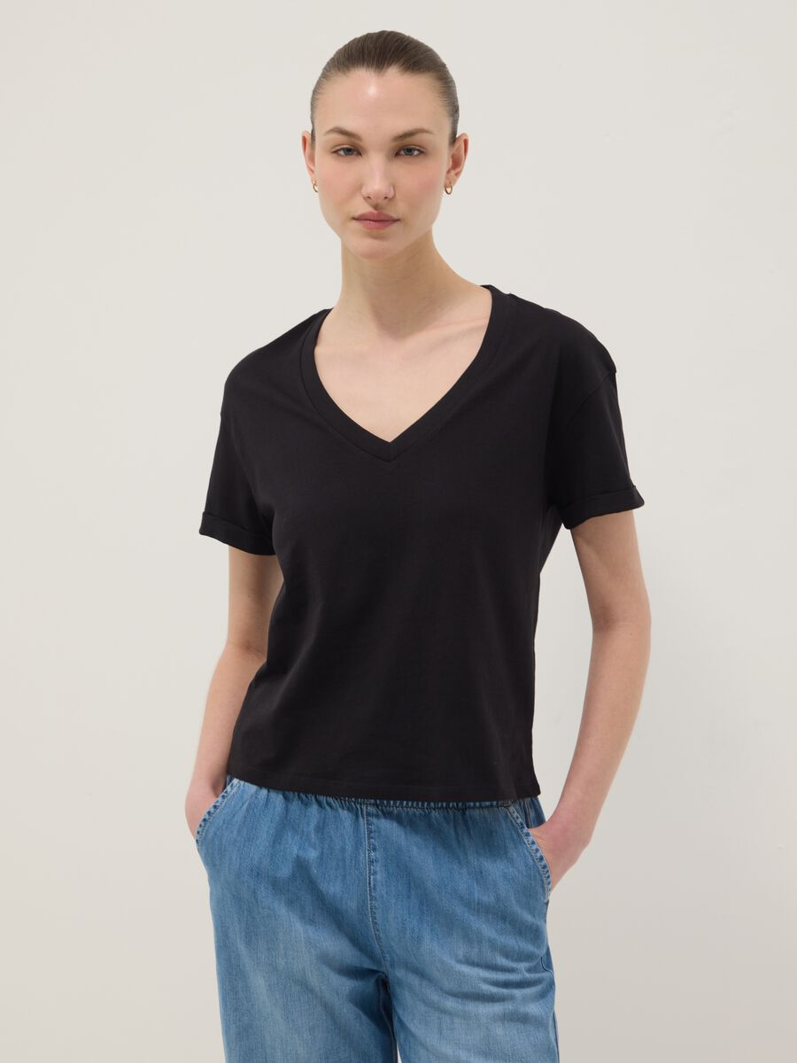 T-shirt in puro cotone nera relaxed fit con collo a V_1