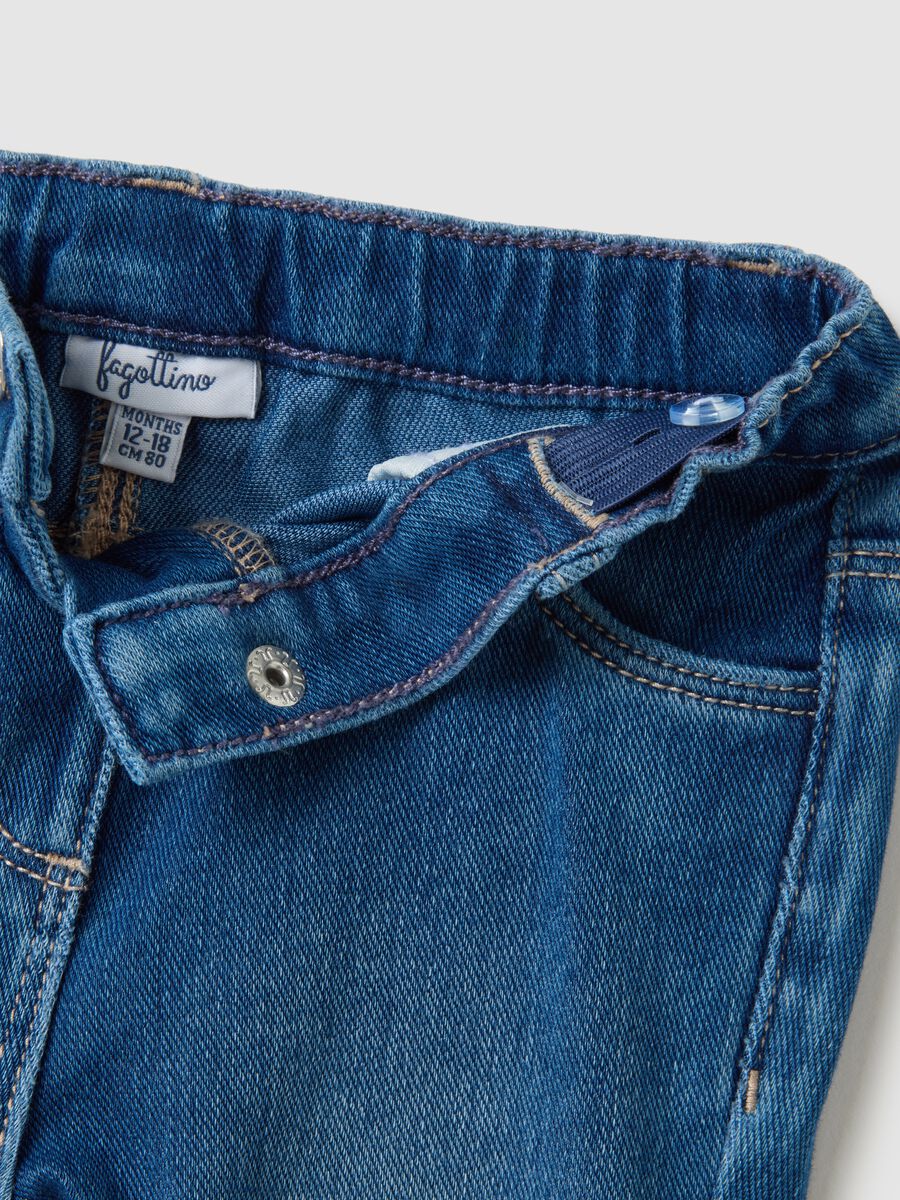Pantaloni da bambina in denim elasticizzato flare_2