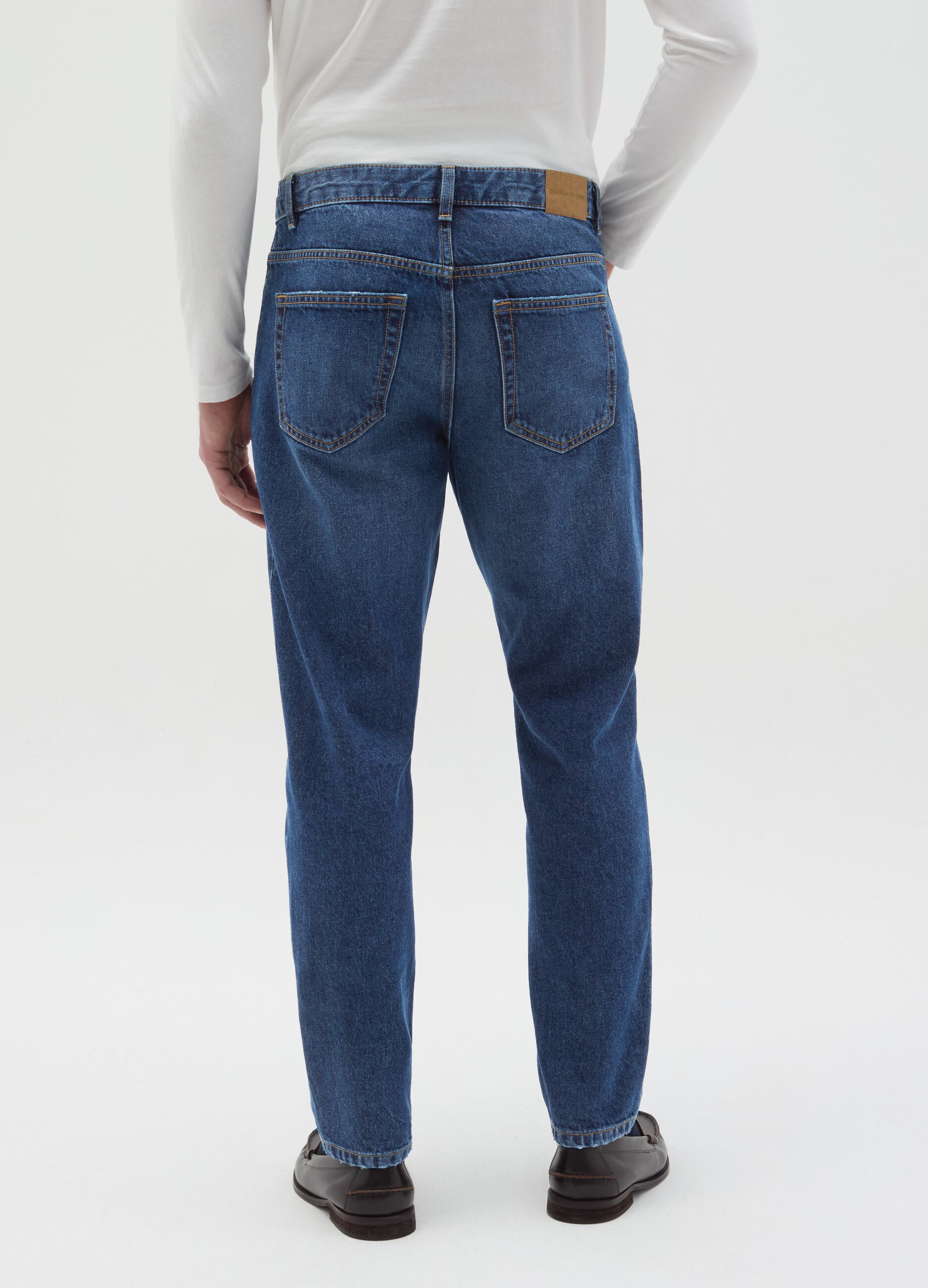Jeans relaxed fit con scoloriture