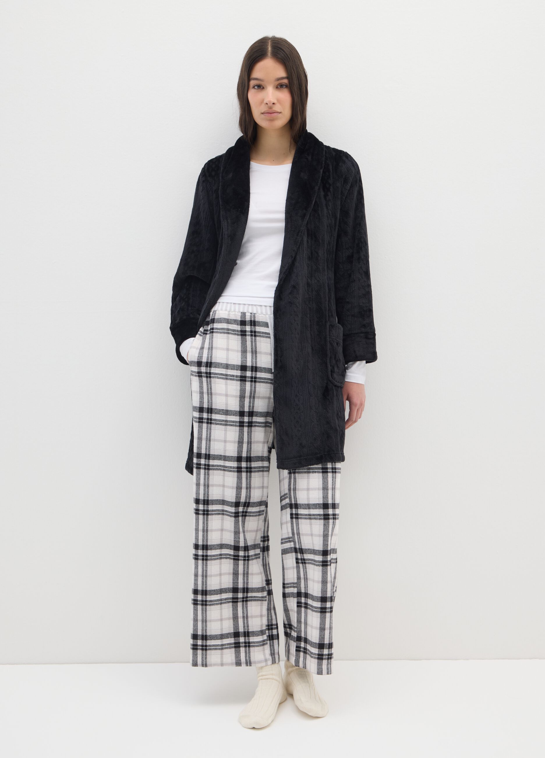 Black dressing gown with long sleeves and adjustable belt