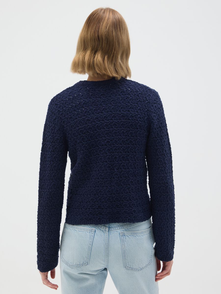 Cardigan blu in maglia strutturata_2