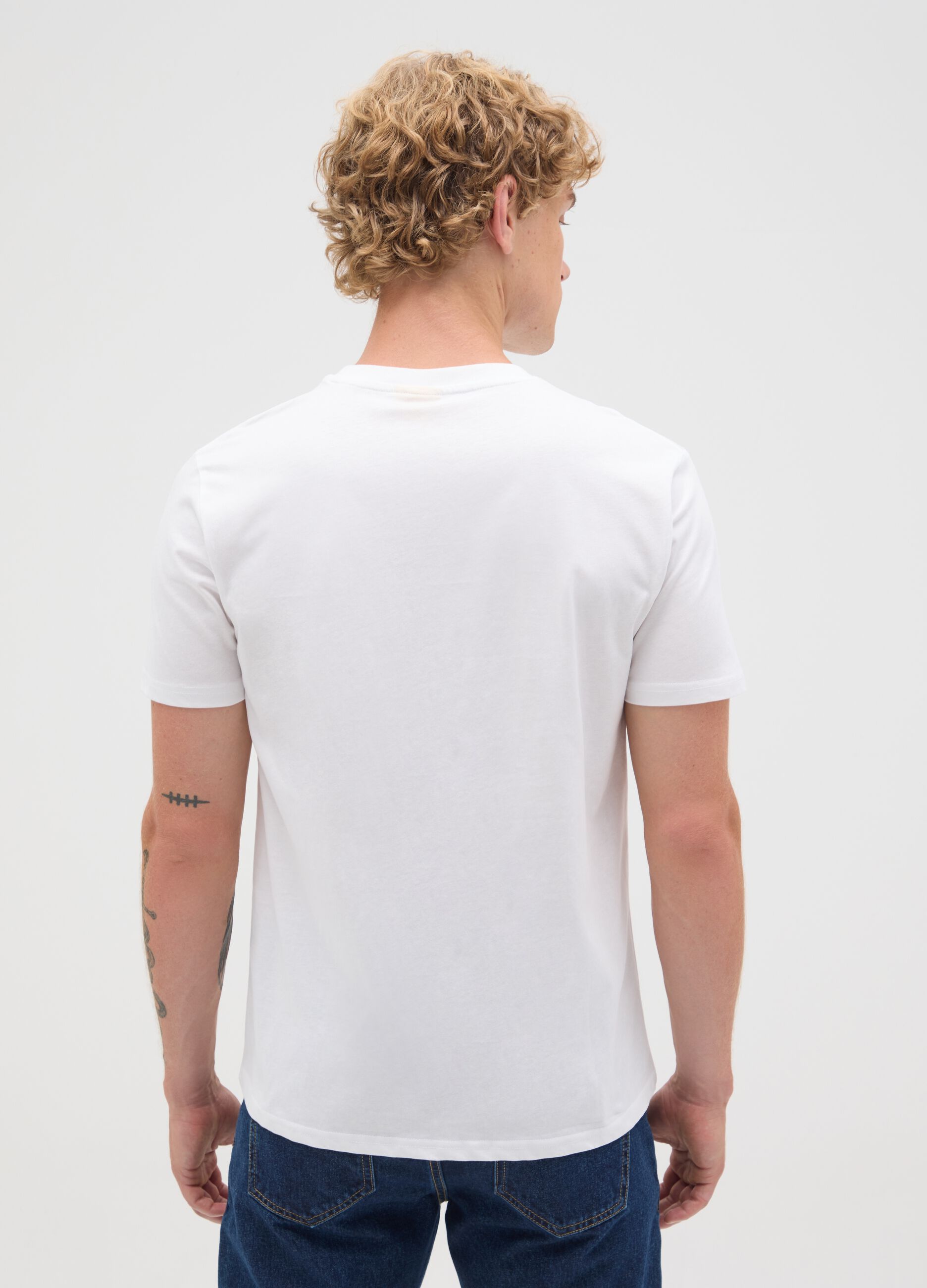 T-shirt da uomo in puro cotone bianca regular fit con stampa Snoopy