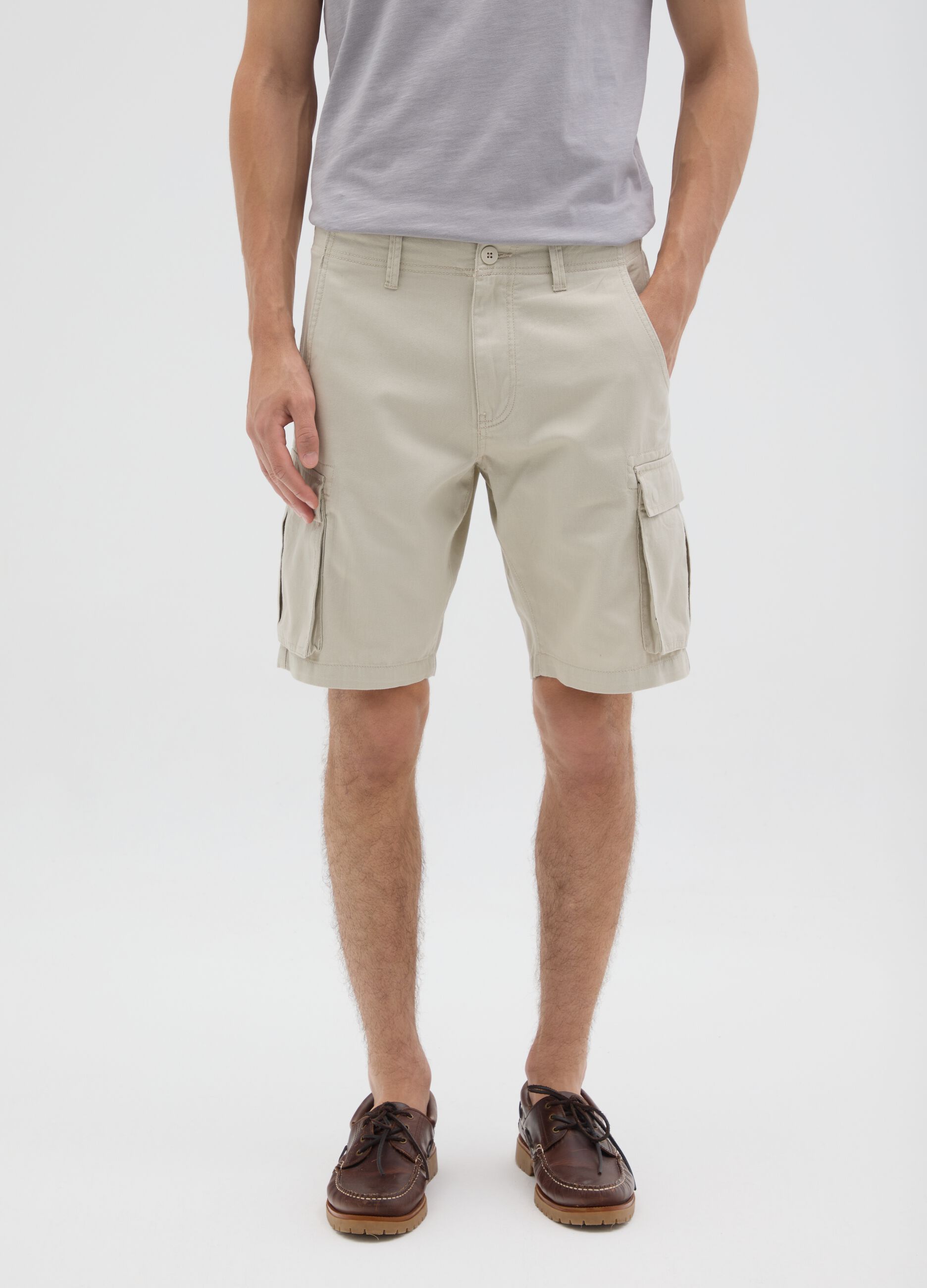 Men's regular fit beige pure cotton Bermuda shorts