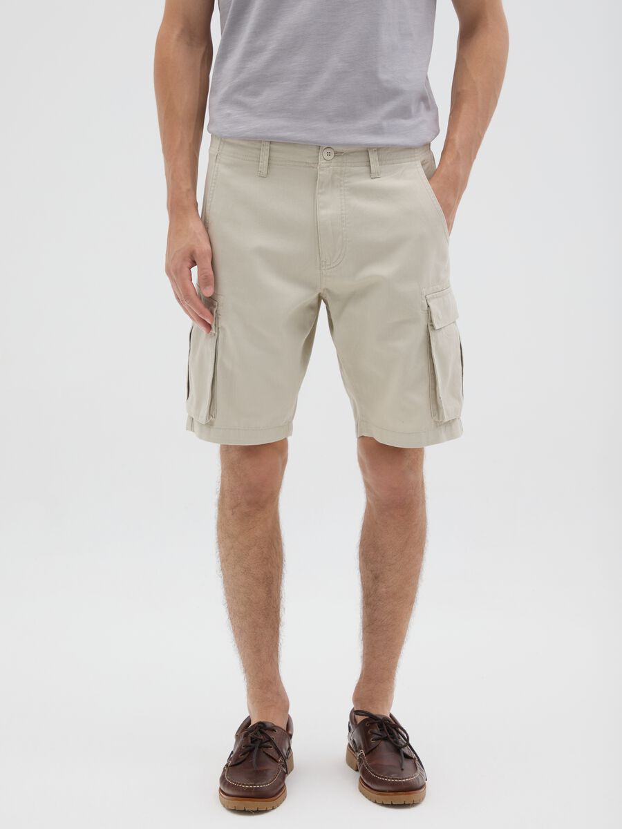 Bermuda da uomo in puro cotone beige regular fit_1