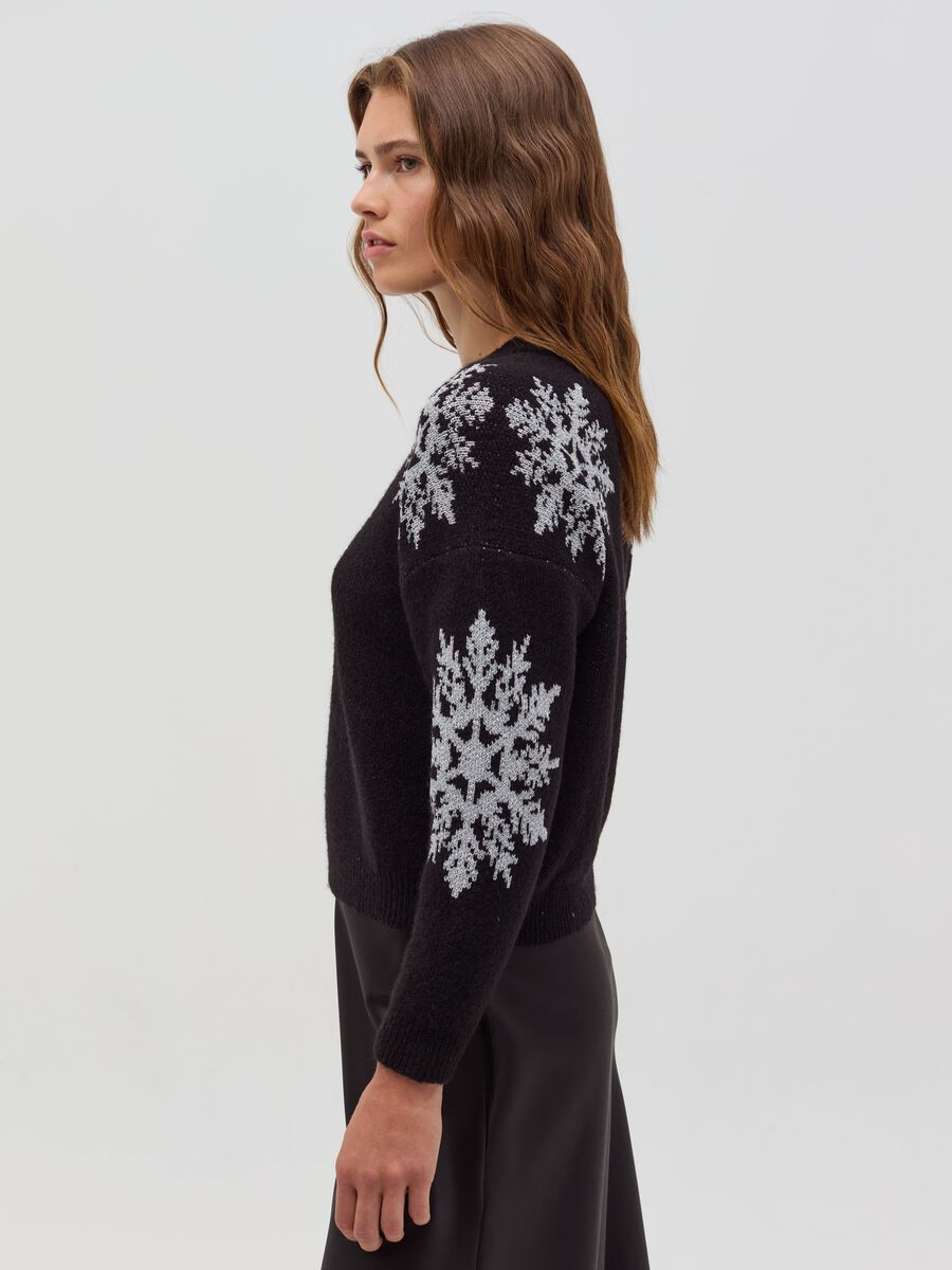 Pullover with jacquard snowflakes in lurex_3