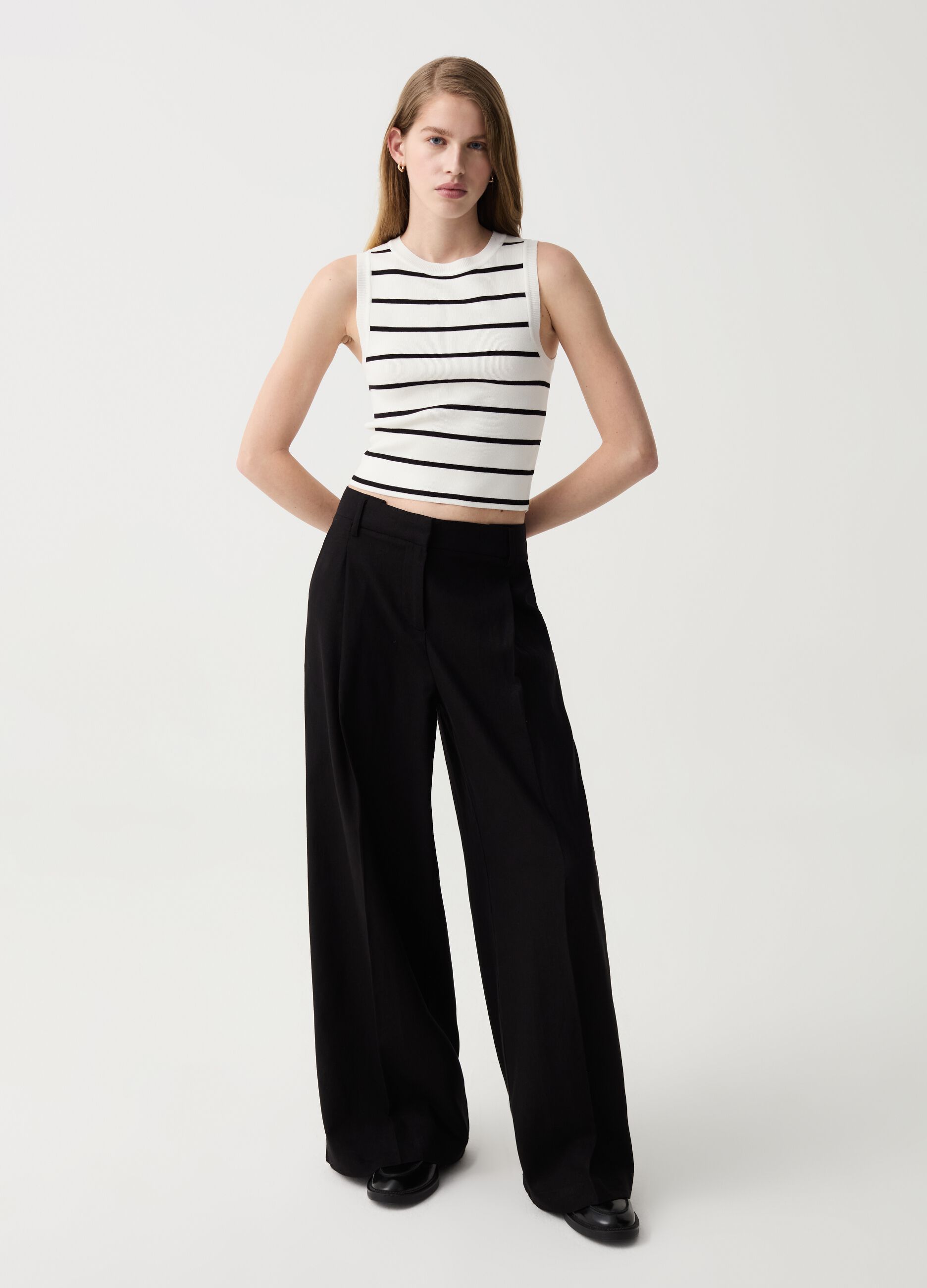 Pantalone palazzo wide leg con pinces