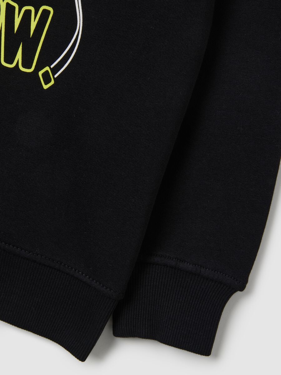 Children's black cotton sweatshirt in regular fit with print_3