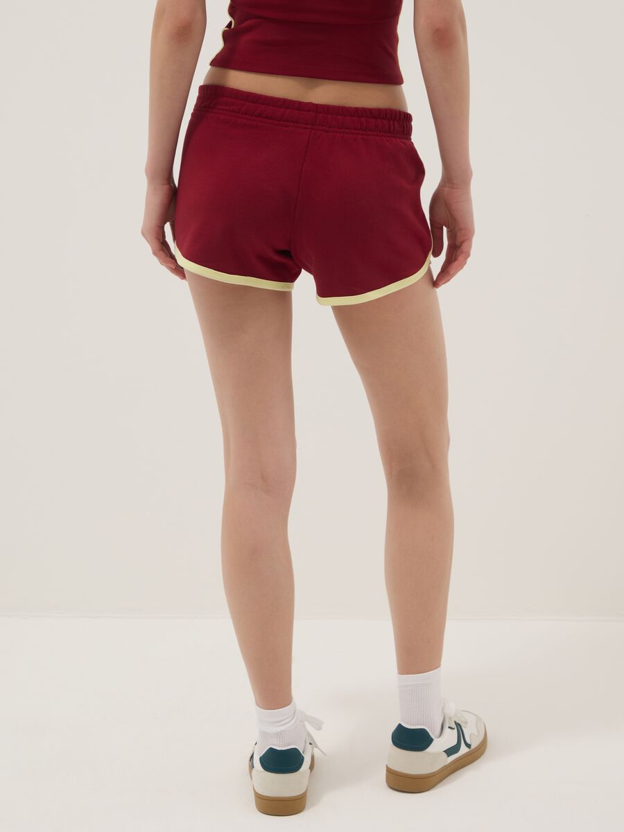 Shorts rossi in puro cotone con vita elasticizzata regular fit_2