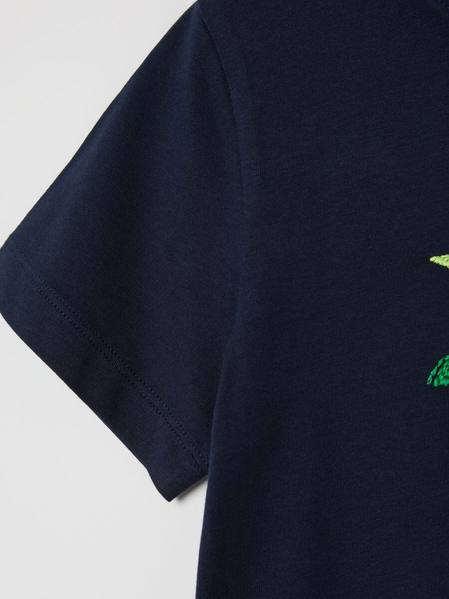 Blue T-shirt with palm print_3