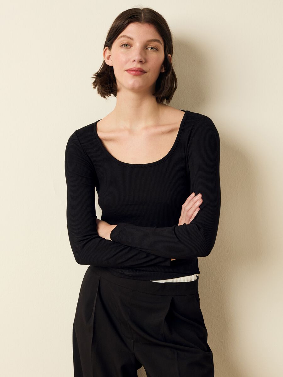 Ribbed T-shirt with long sleeves_0