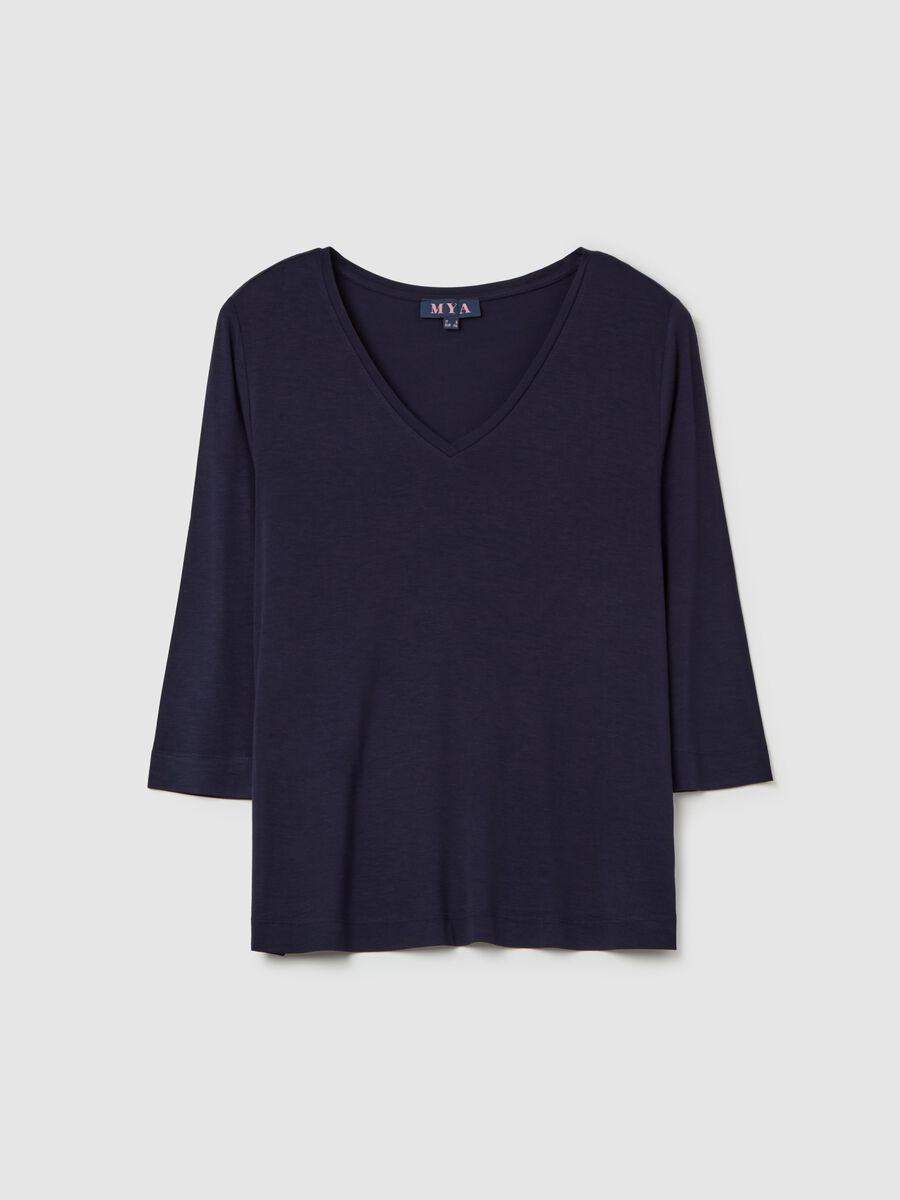 Curvy V-neck T-shirt_4