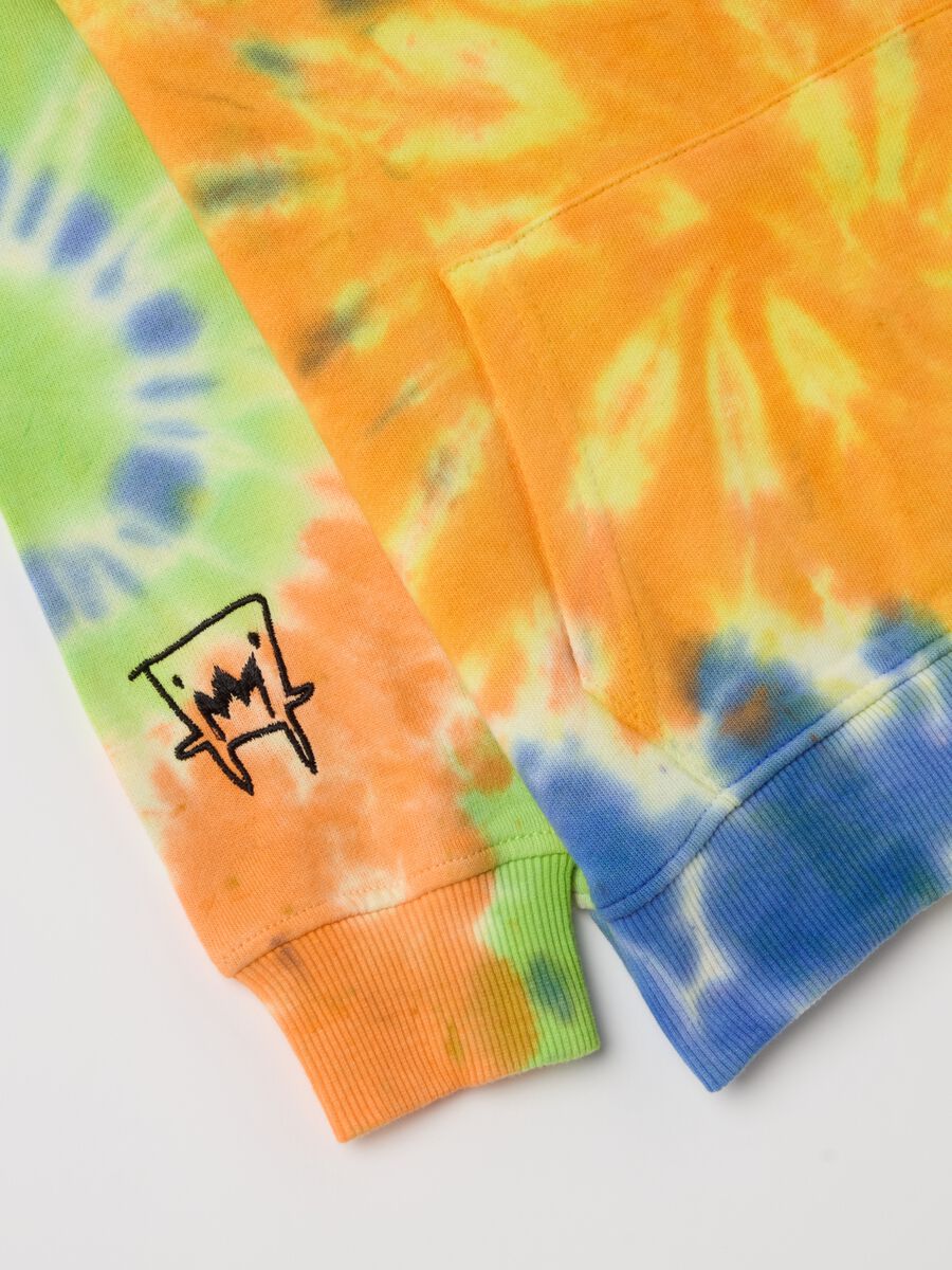 Tie-dye sweatshirt with hood and monster embroidery_3