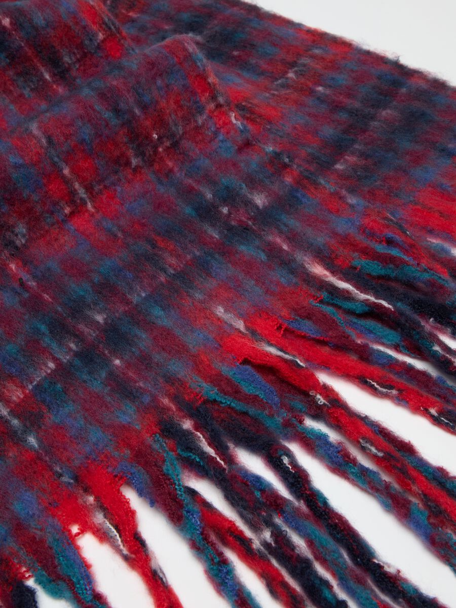Multicolour scarf with fringes_3