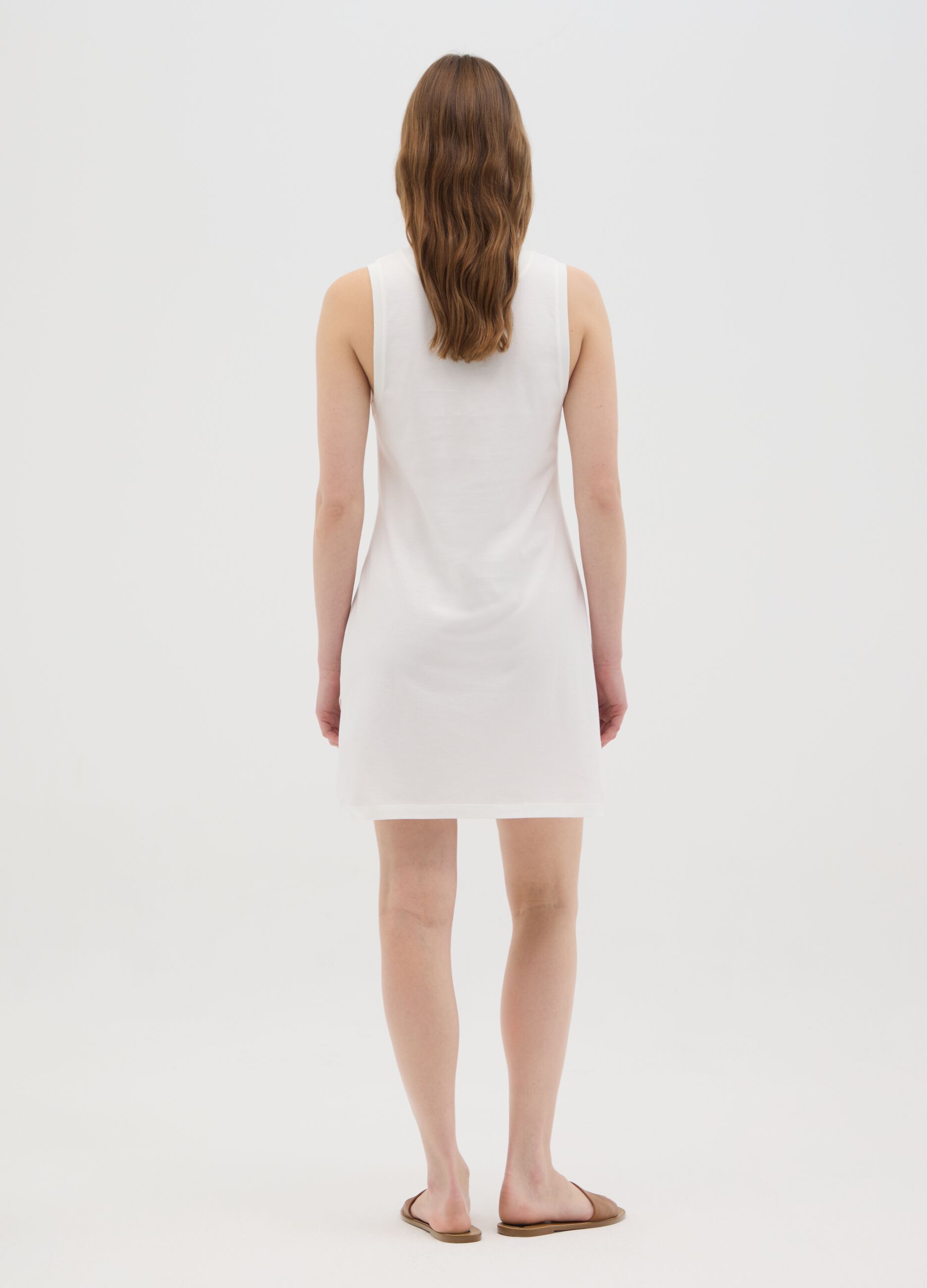 Women's full-length white sleeveless dress in 100% cotton