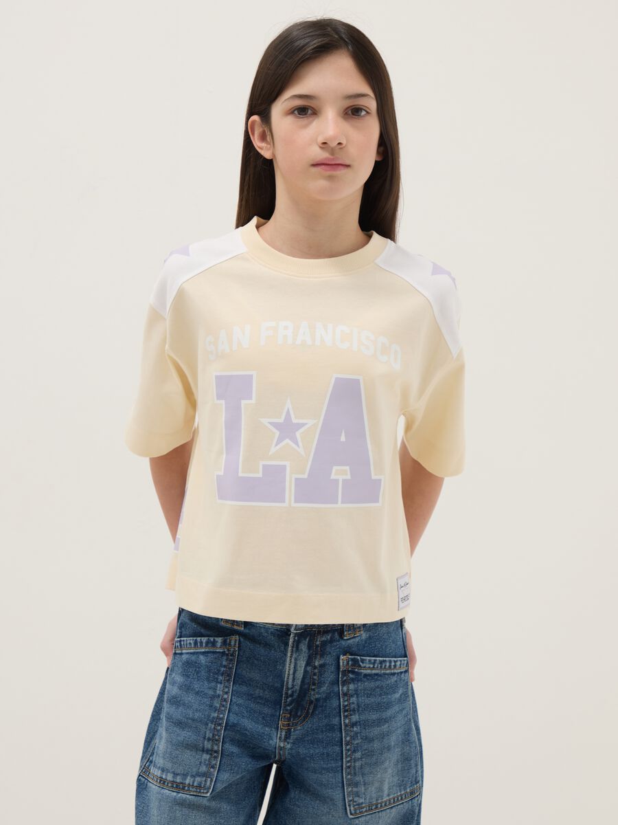 T-shirt in puro cotone multicolor da ragazza oversize fit con stampe_0