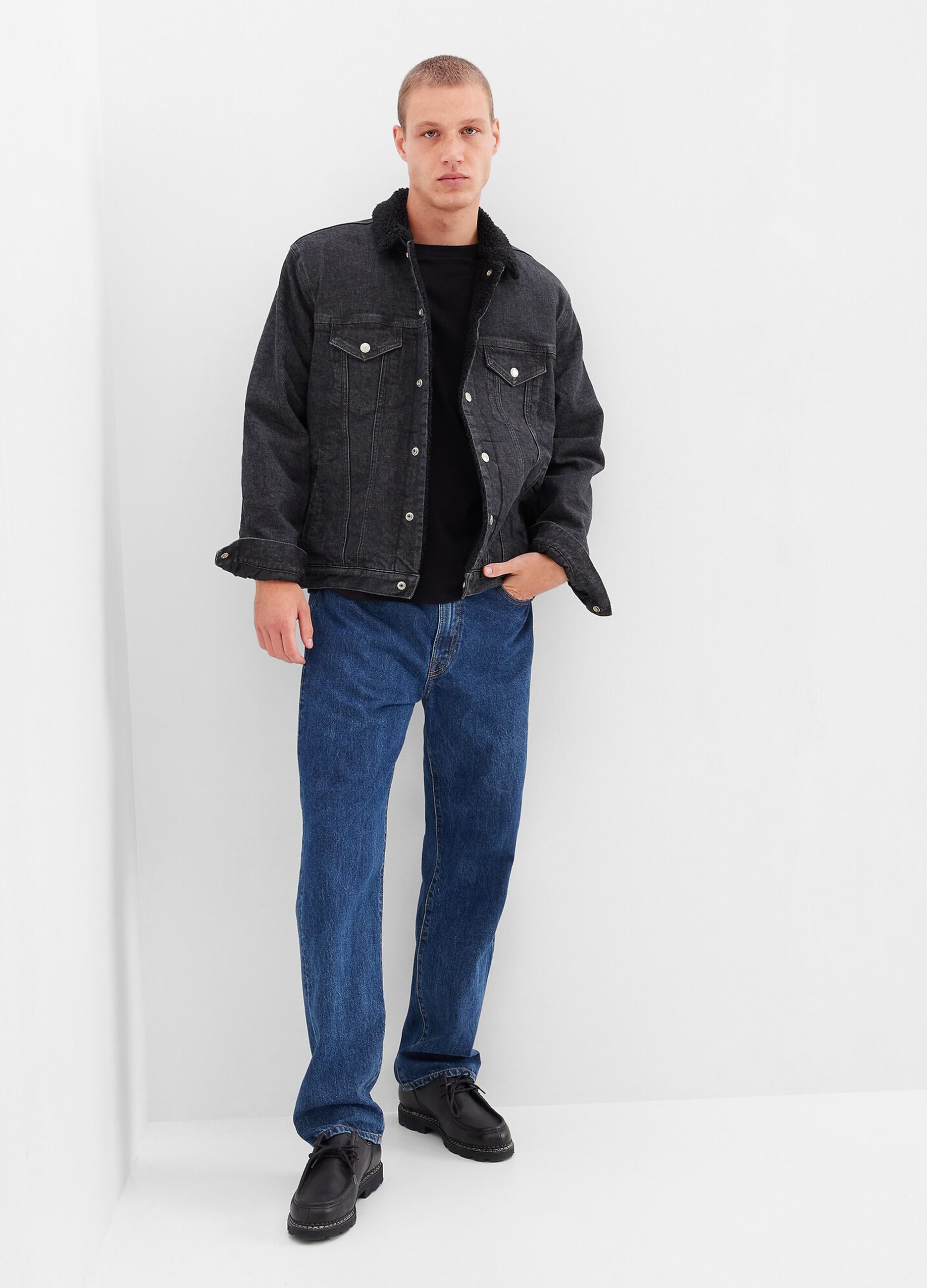 Giacca in denim con interno in sherpa