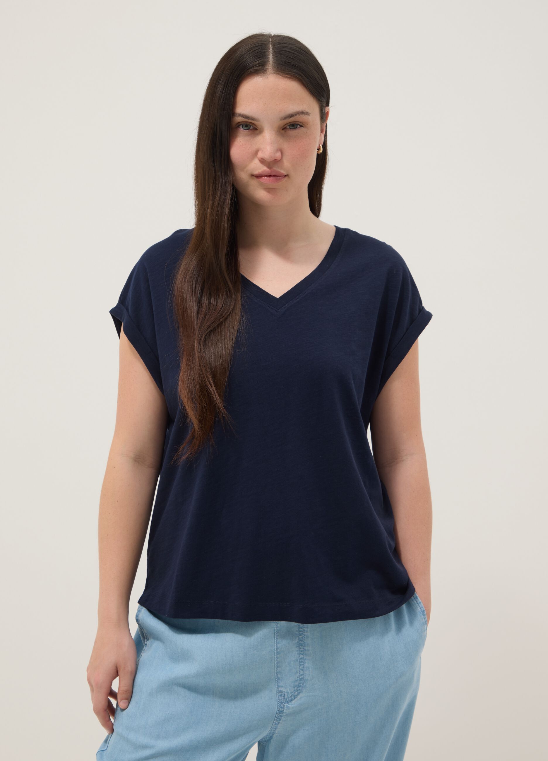 Short-sleeve pure cotton blue V-neck regular fit T-shirt