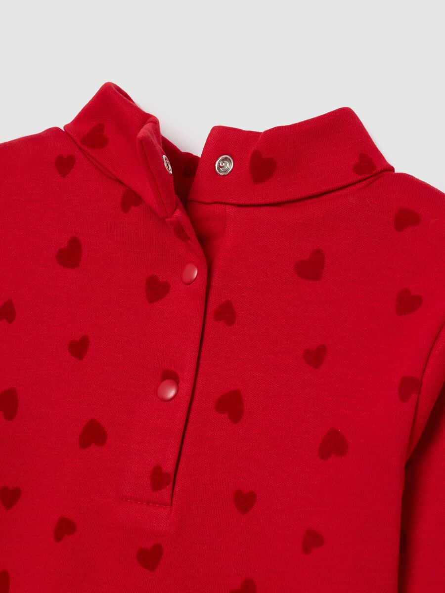 Red children's cotton jumper regular fit with heart prints_3