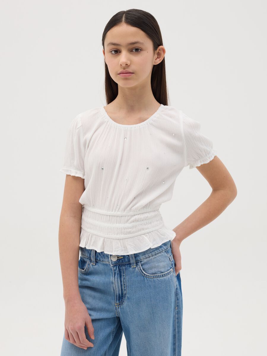 T-shirt crinkle con rouches e strass _0