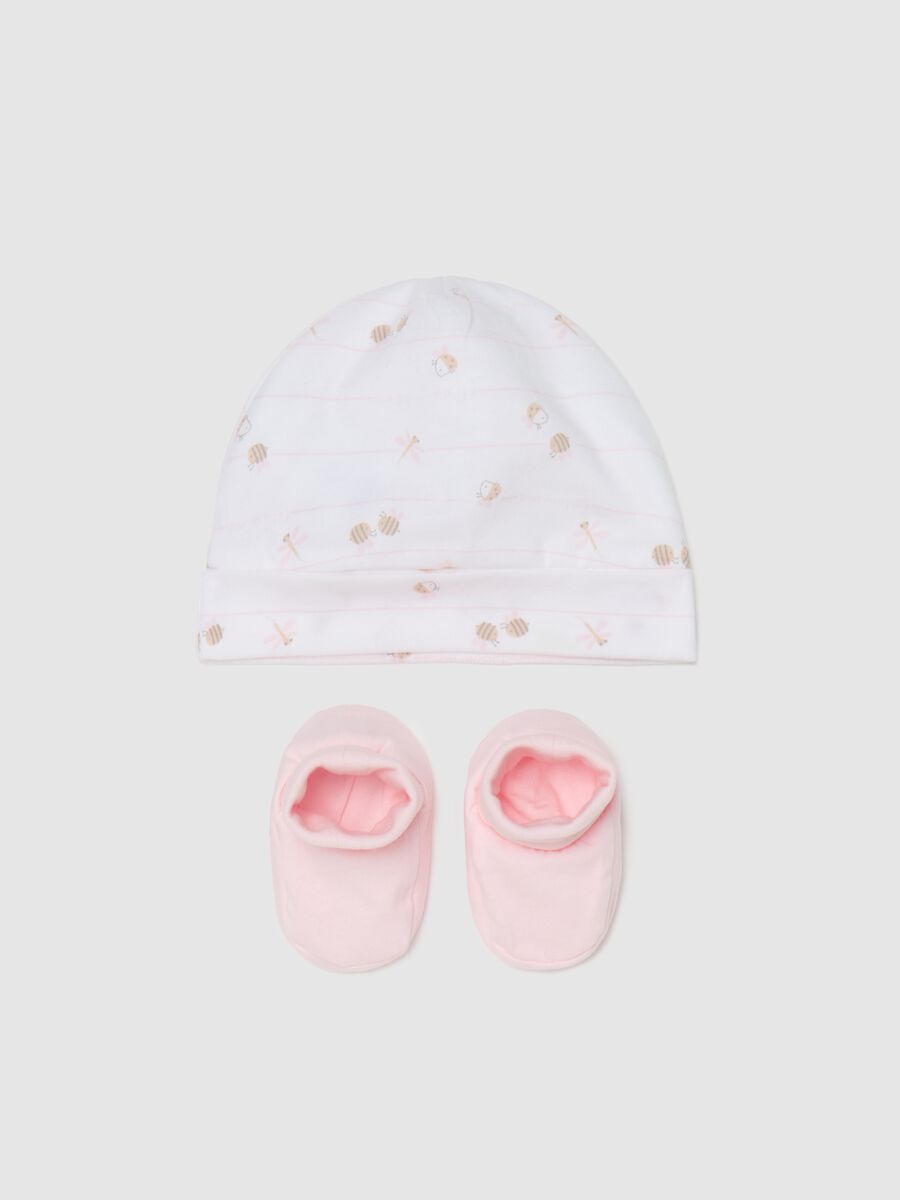 Hat and shoes set with bees print_0