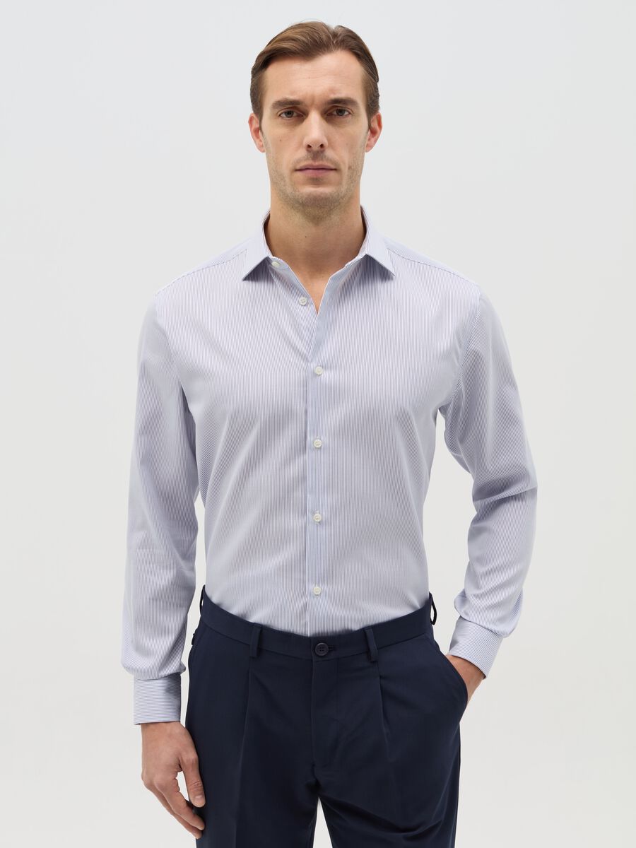 Regular-fit no-iron shirt with thin stripes_0