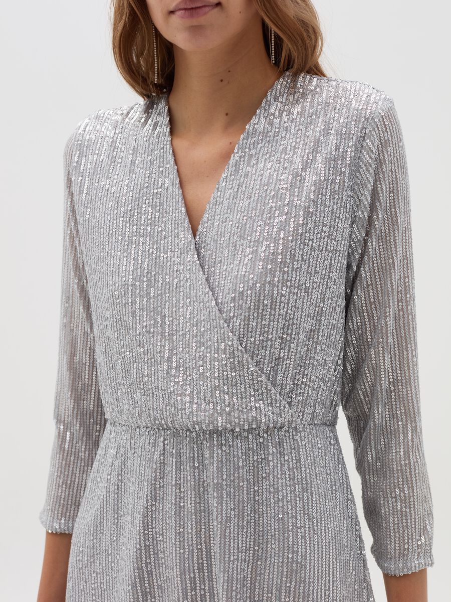 Short dress with all-over sequins_2