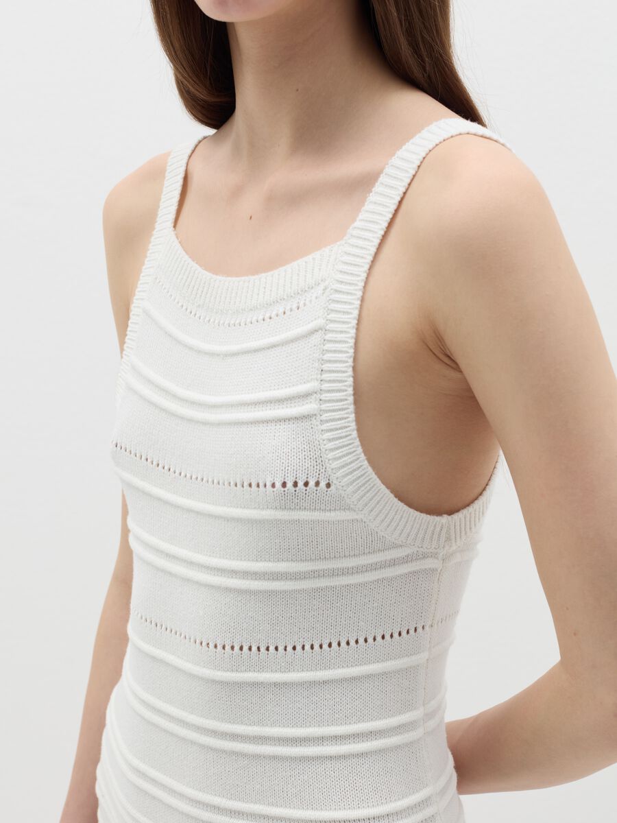Long sleeveless crochet dress_2