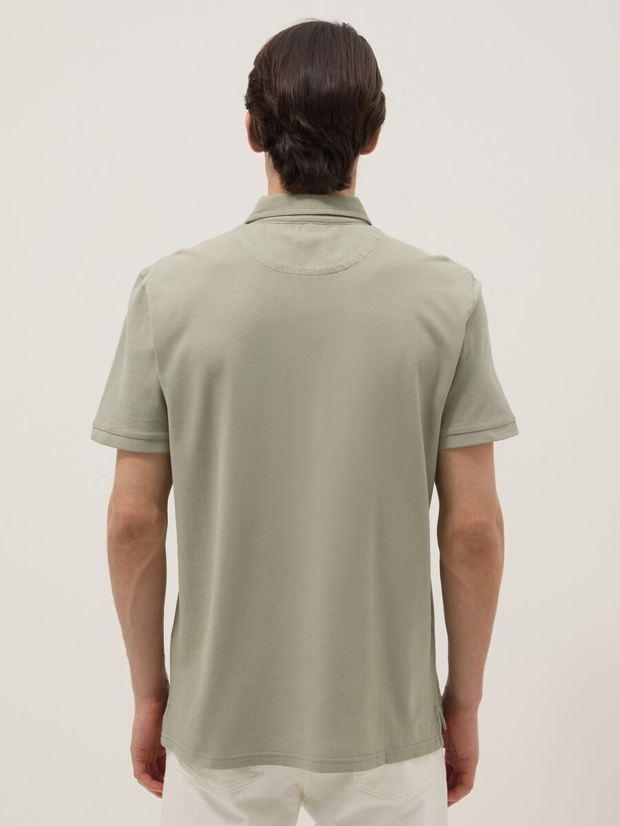 Polo verde in puro cotone a maniche corte slim fit_3