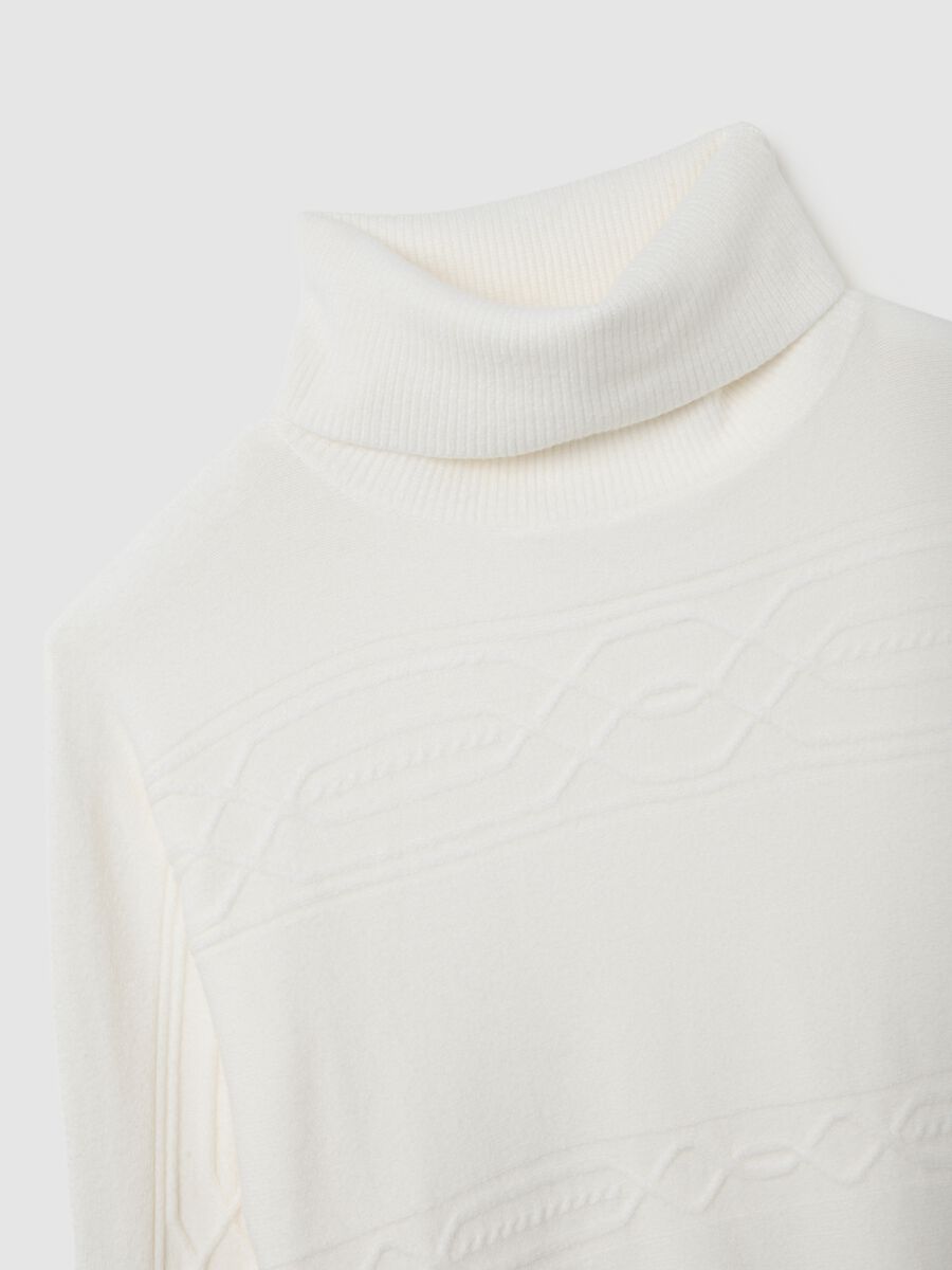 Maglione bianco a collo alto regular fit con ricami_5