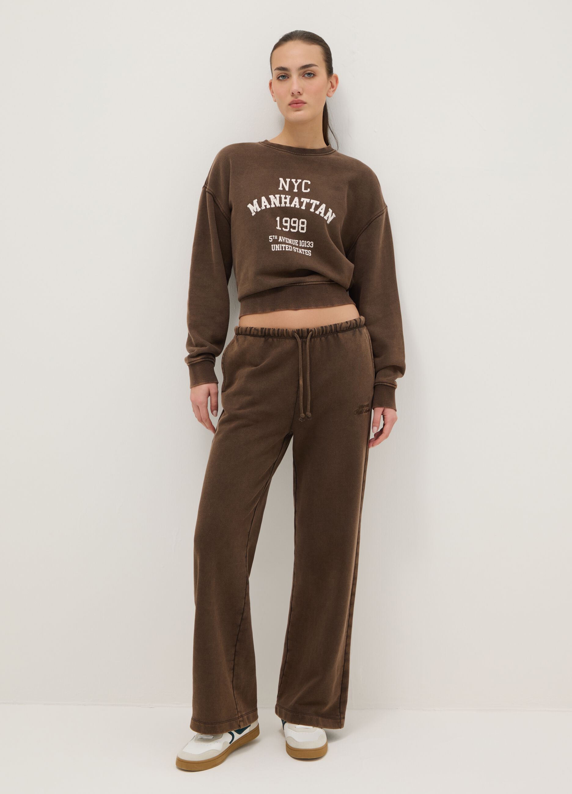 Brown jogger trousers in cotton blend regular fit