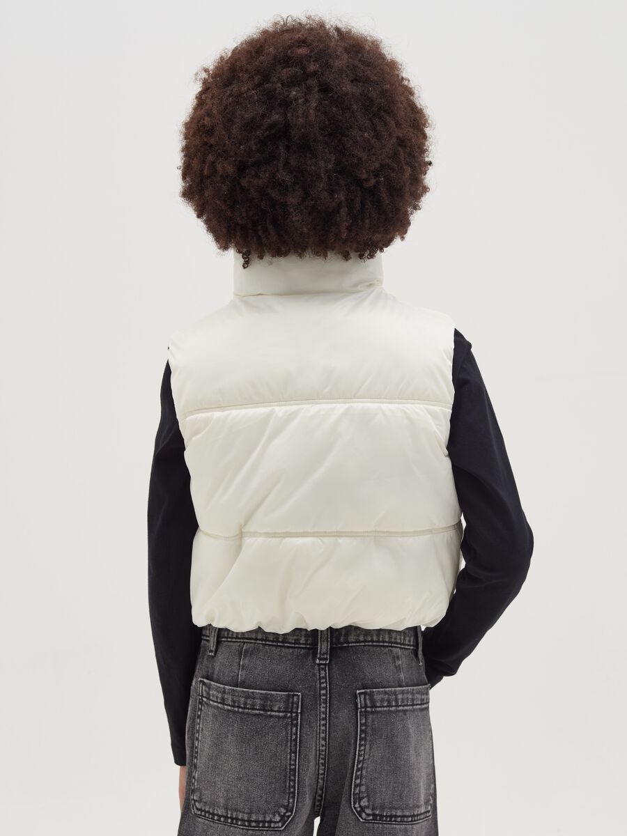 Quilted gilet in water-repellent fabric_1
