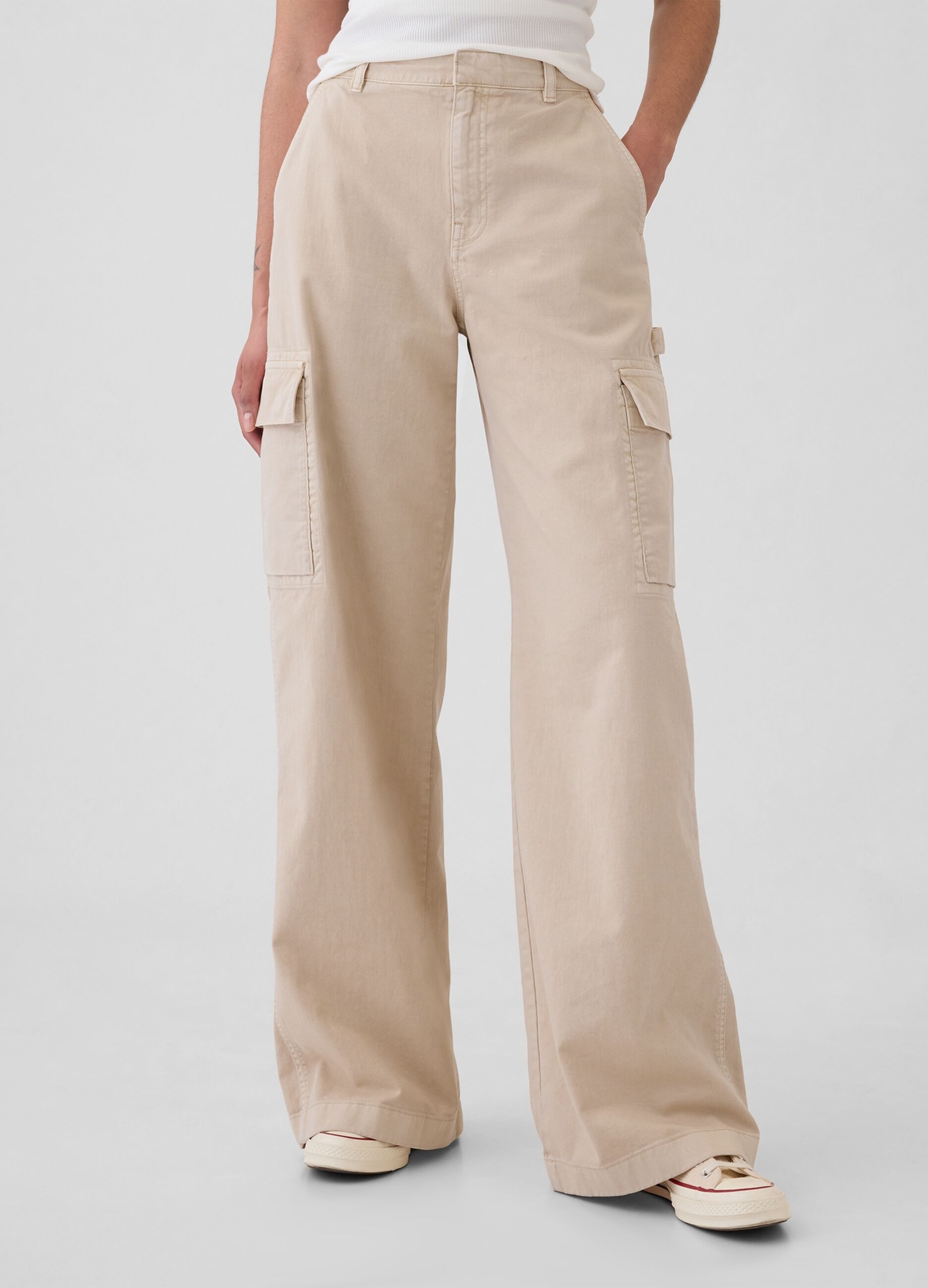 Baggy-fit cargo trousers