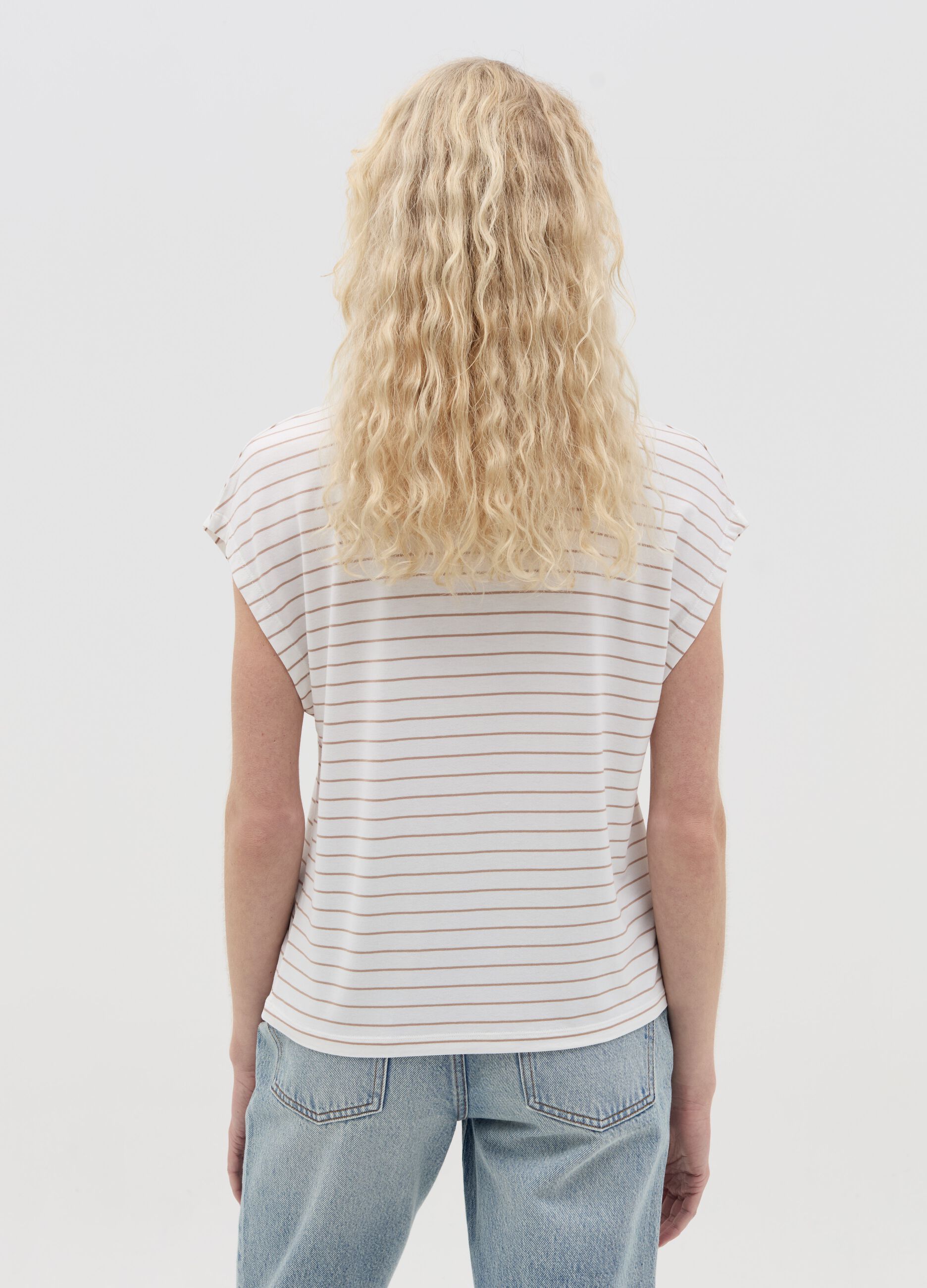White and beige striped T-shirt with short sleeves