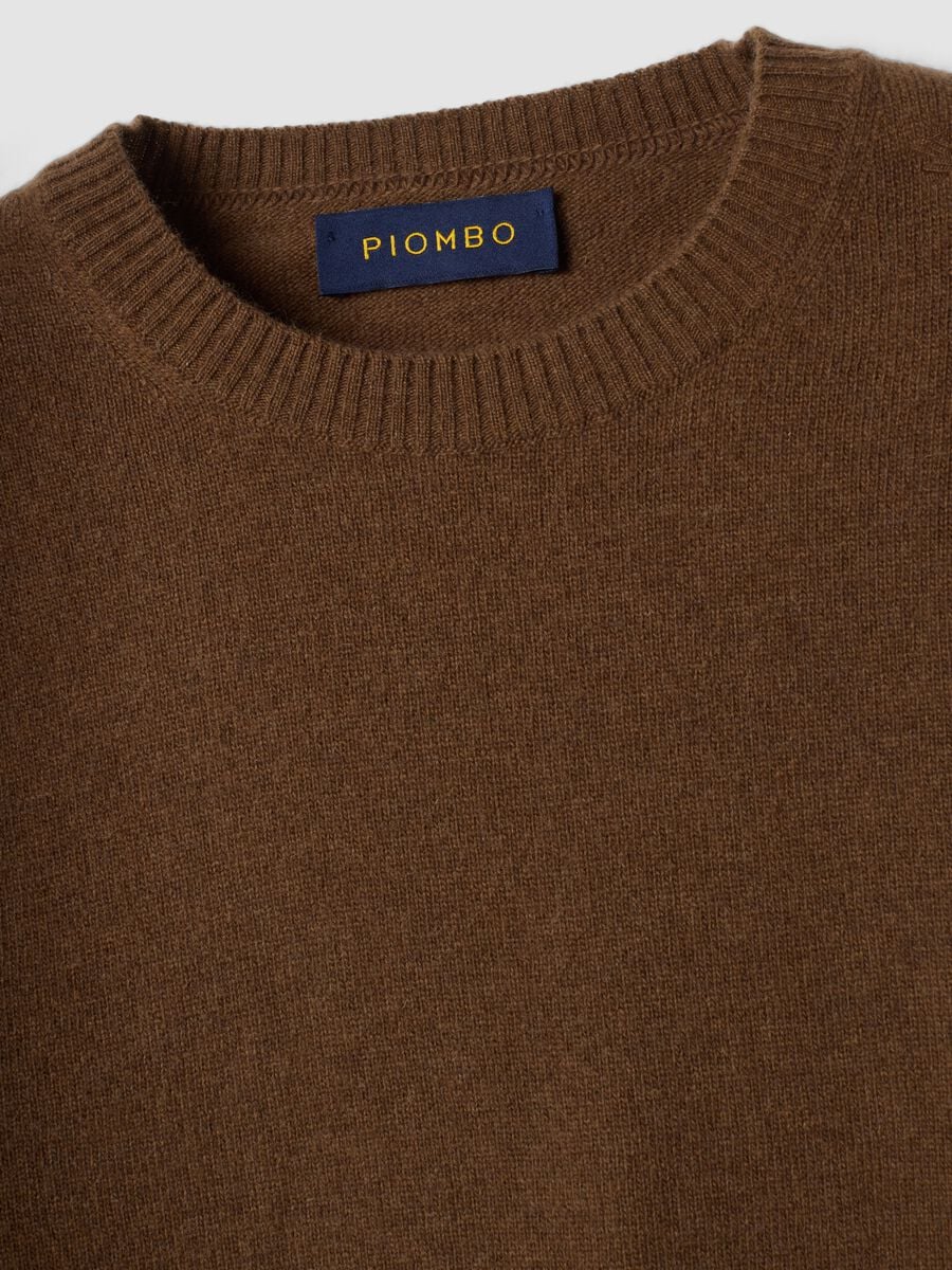 Pullover marrone in pura lana a girocollo regular fit_1