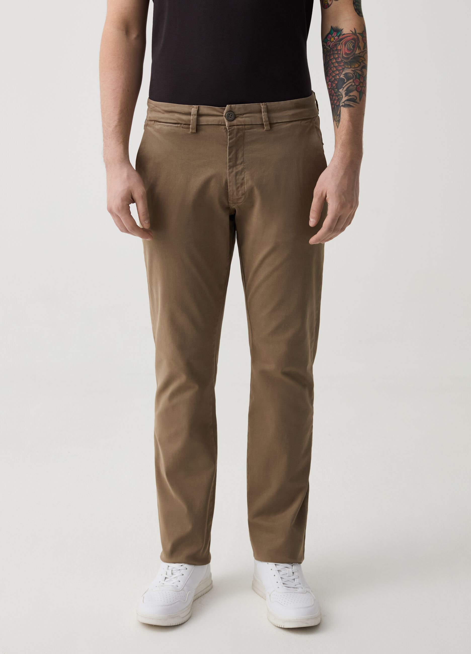 Pantalone chino regular fit