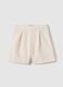 Beige wide-leg girls' shorts with pleated details_0