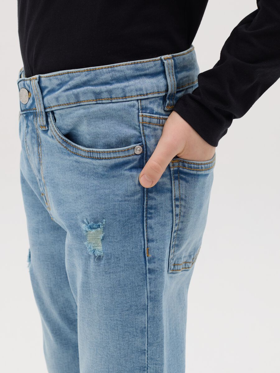 Slim-fit jeans with five pockets_2