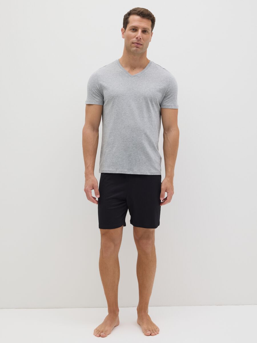 Short cotton pyjamas with V neckline_0