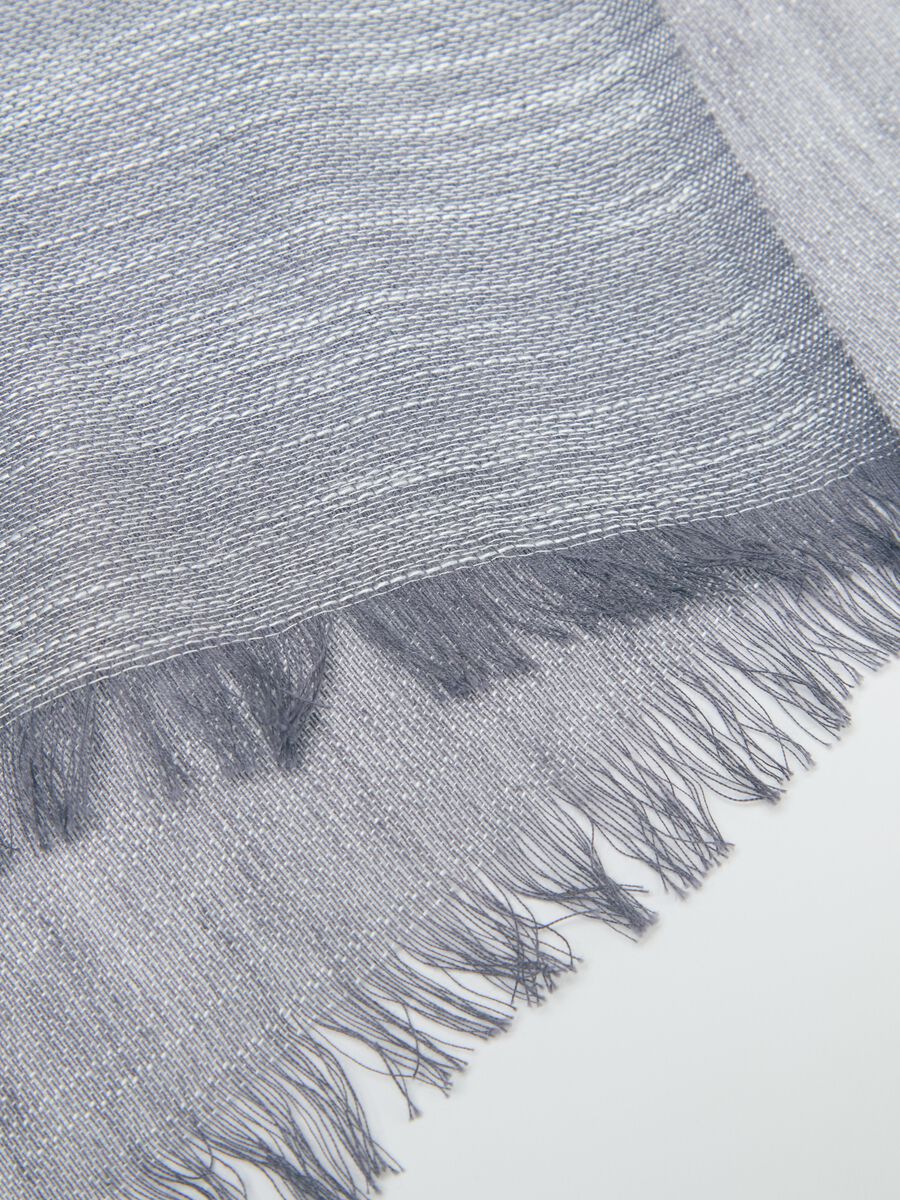 Iridescent-effect fringed pashmina_2