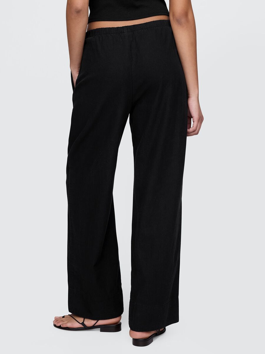 Black wide-leg trousers in linen-viscose blend by Gap_2