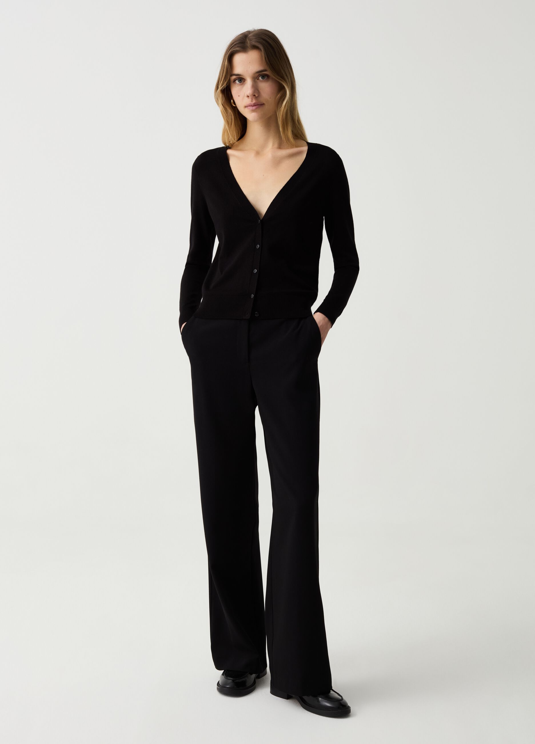 Sustainable viscose cardigan with V neck