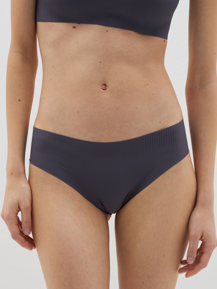 Seam-free ribbed briefs_2