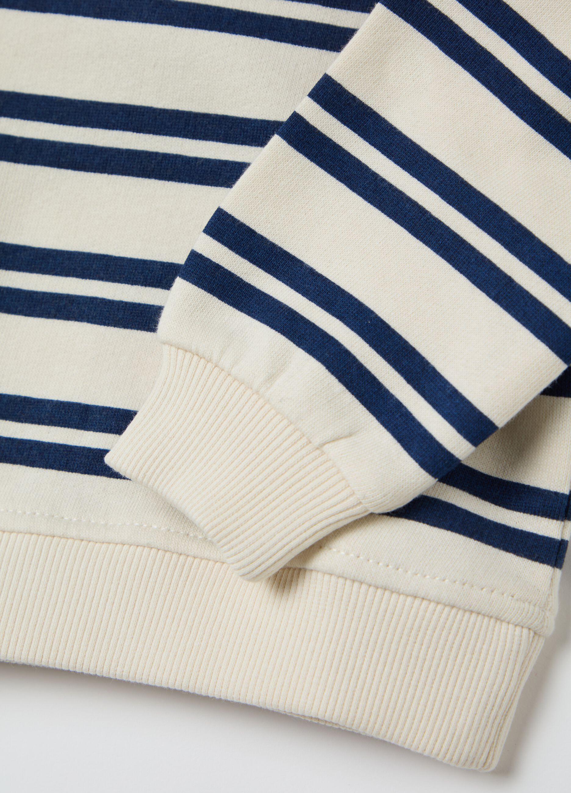 Sweatshirt in striped French terry with "Captain Friend" print