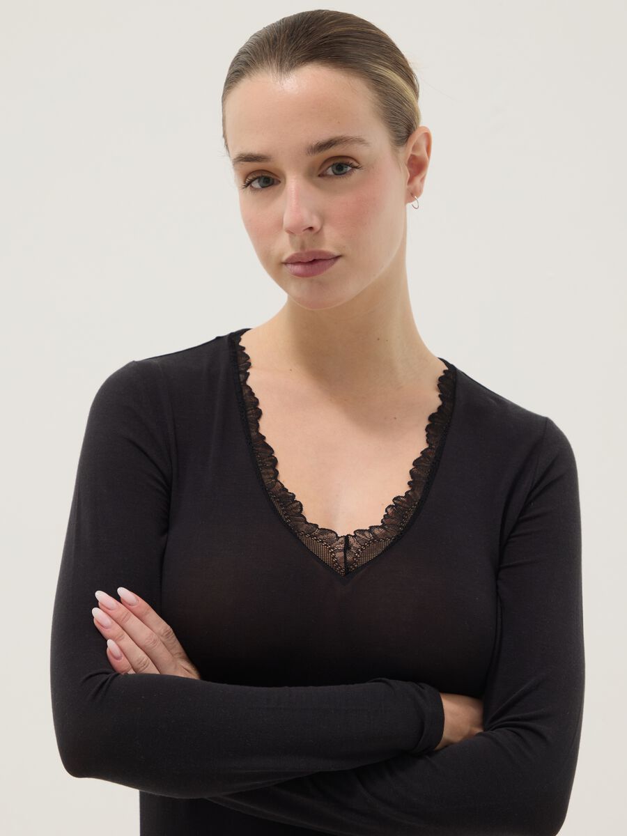 Black long sleeve top regular fit with lace trim_0