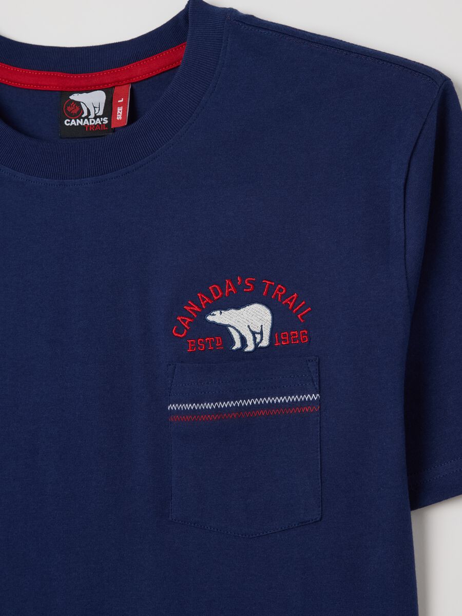Canada's Trail blue T-shirt with pocket and embroidery_5