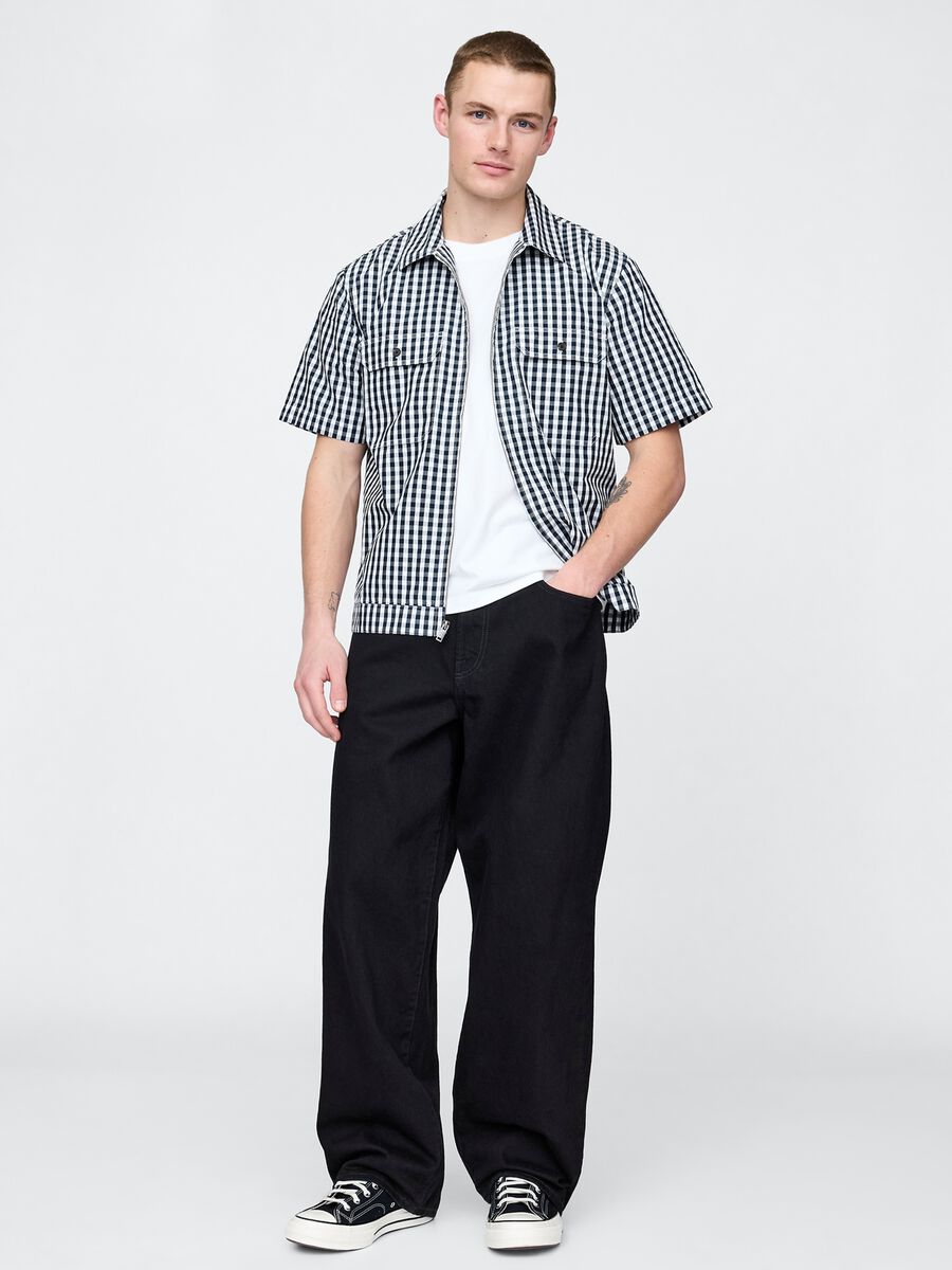 Blue and white checked short-sleeve shirt_1