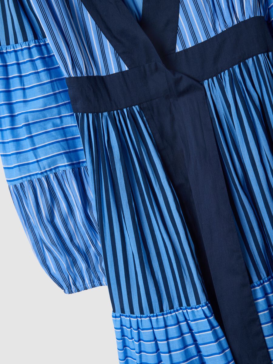Multicolour striped pure cotton dress with regular fit and V-neck_5