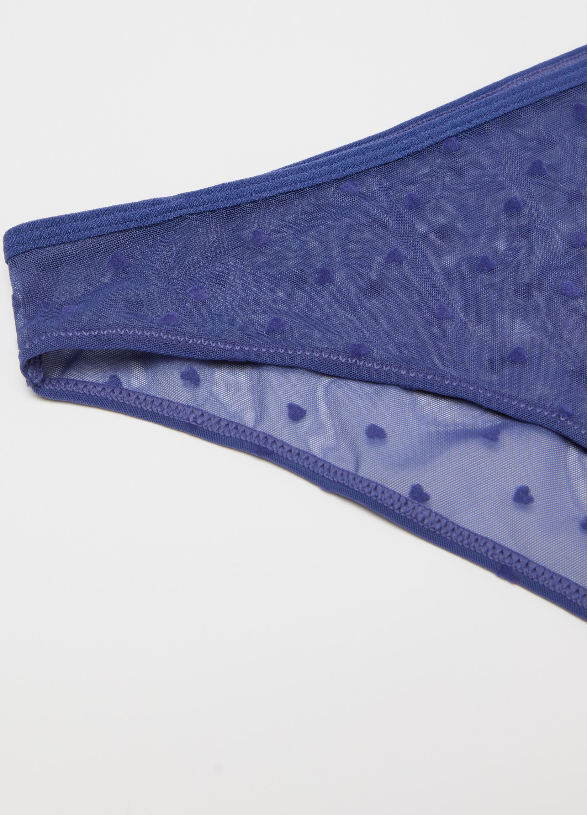 Mesh briefs with small hearts