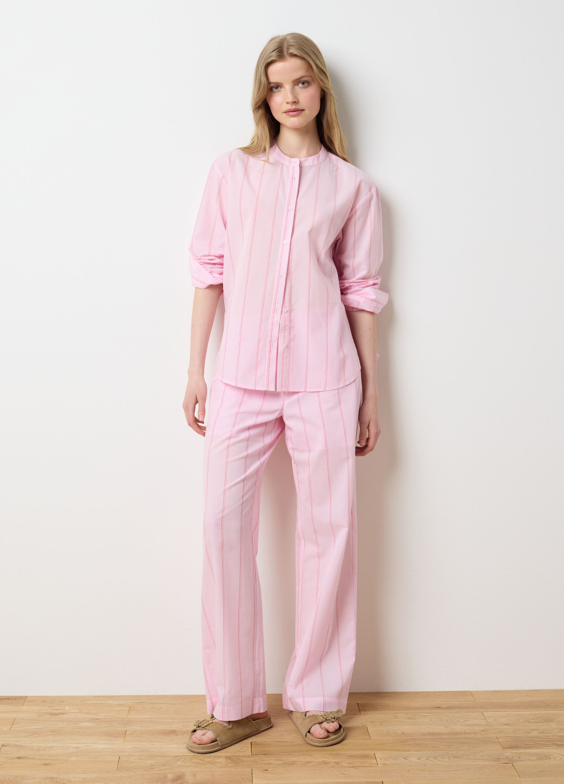 Women's pink pure cotton shirt regular fit with classic collar