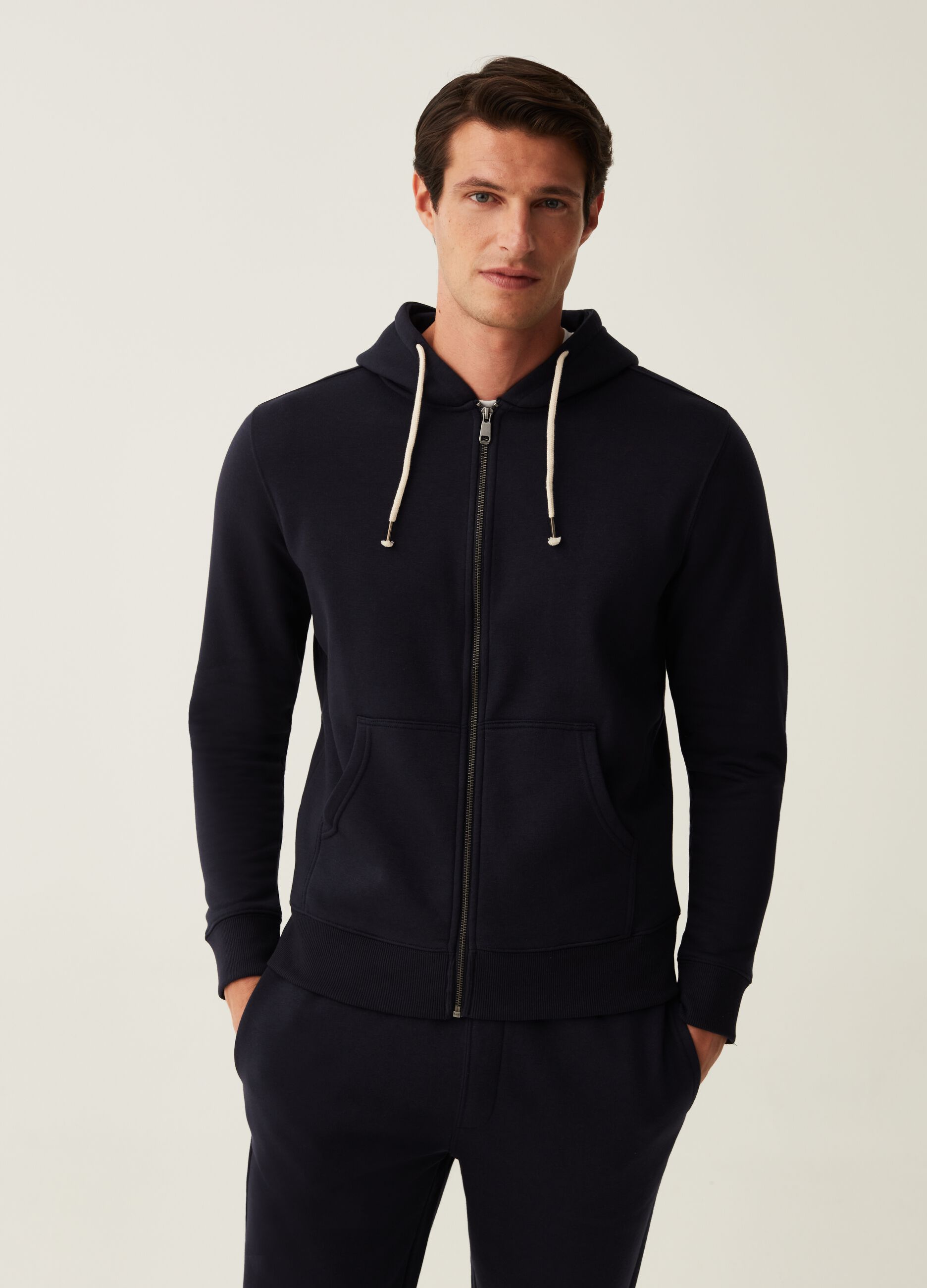 Full-zip in felpa con cappuccio_0